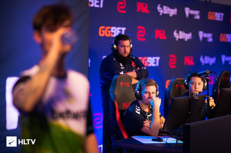 直是足球界 直是足球界